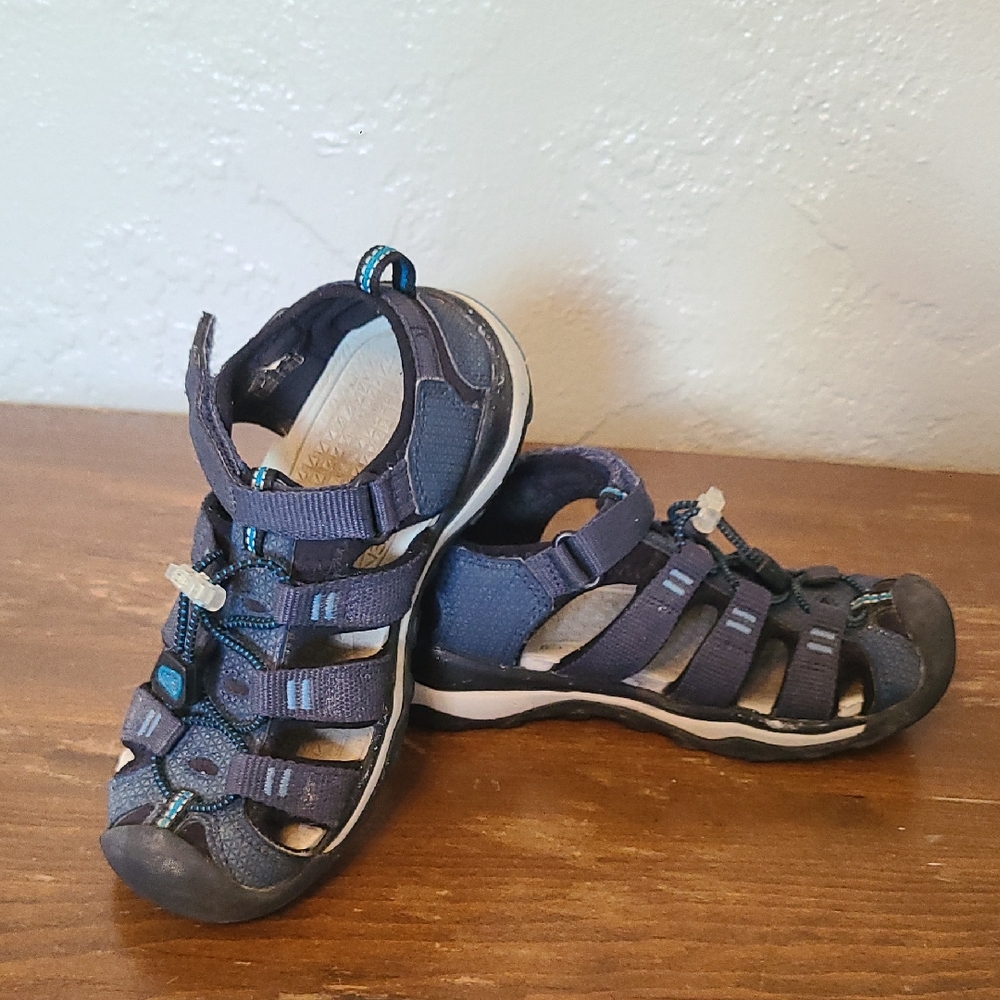 Keen Blue Outdoor Newport Sandals: Kids Size 12